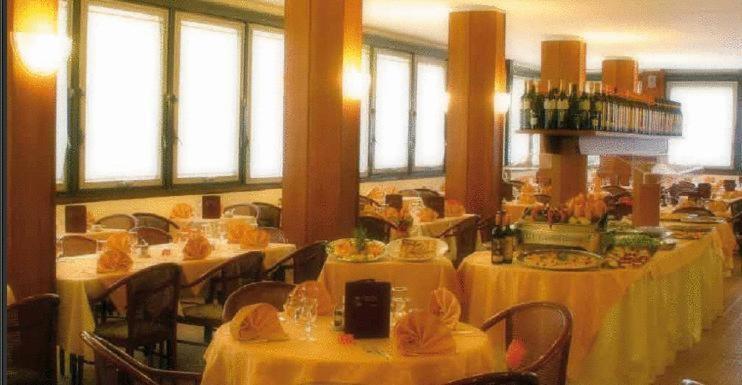 Hotel Leonardo Da Vinci Wellness Spa Bibione Exterior foto