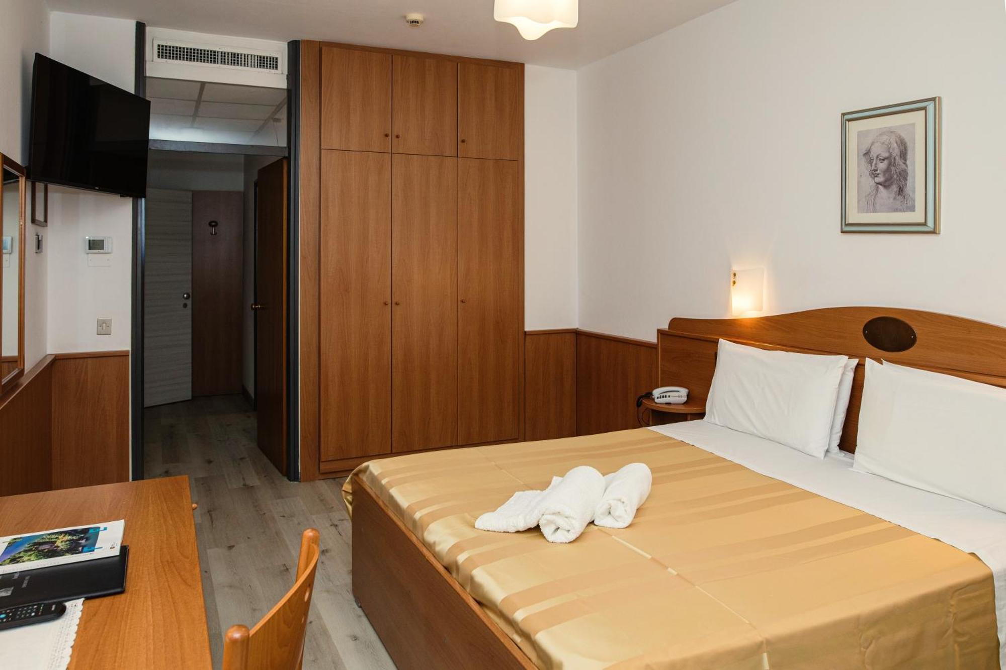Hotel Leonardo Da Vinci Wellness Spa Bibione Exterior foto