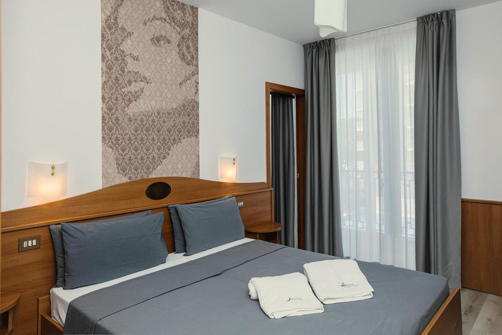 Hotel Leonardo Da Vinci Wellness Spa Bibione Exterior foto