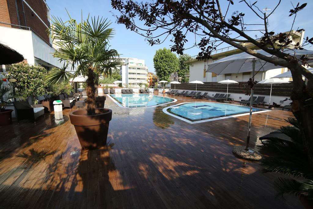 Hotel Leonardo Da Vinci Wellness Spa Bibione Exterior foto